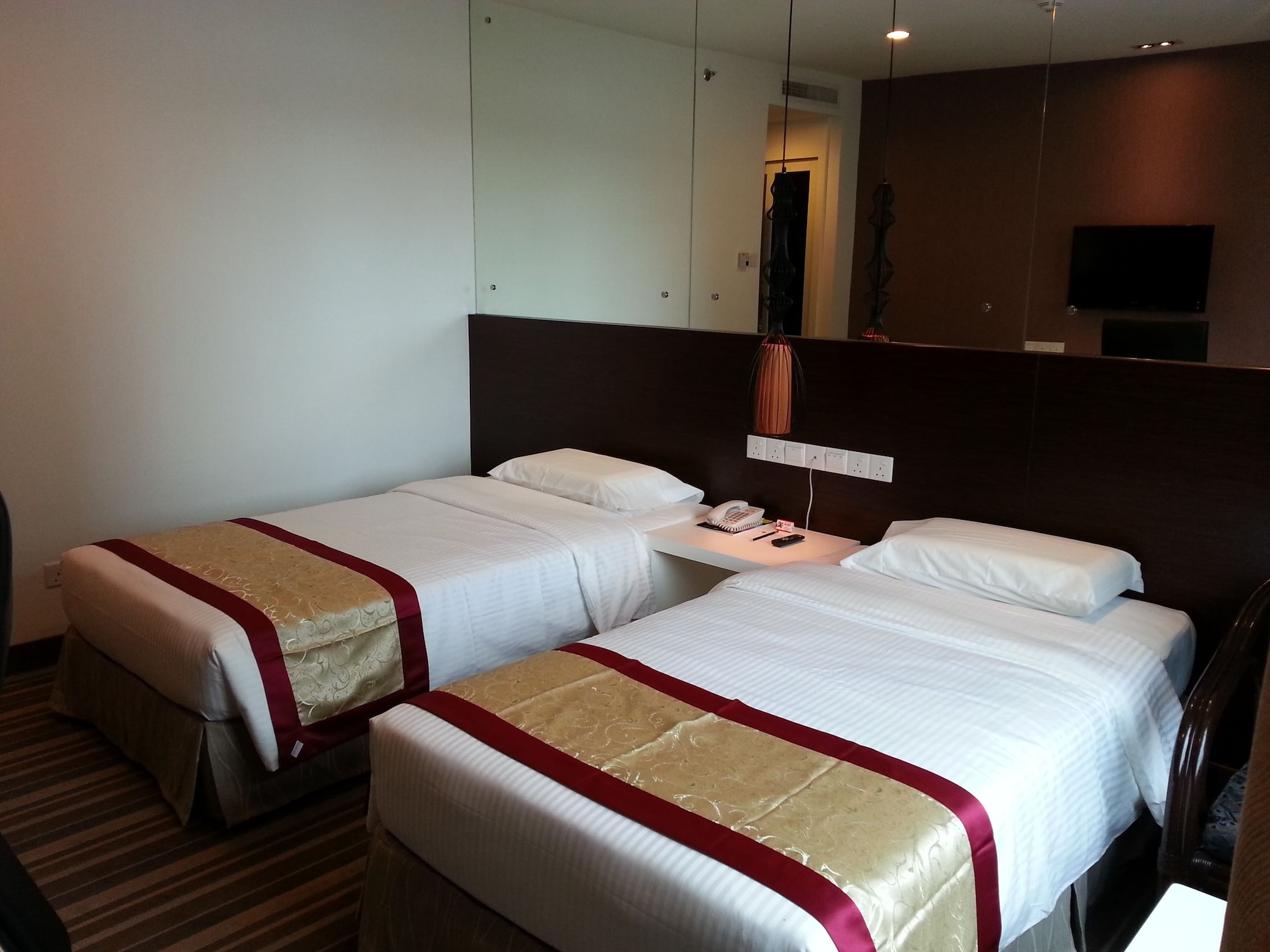 STANDARD, TWIN BEDS