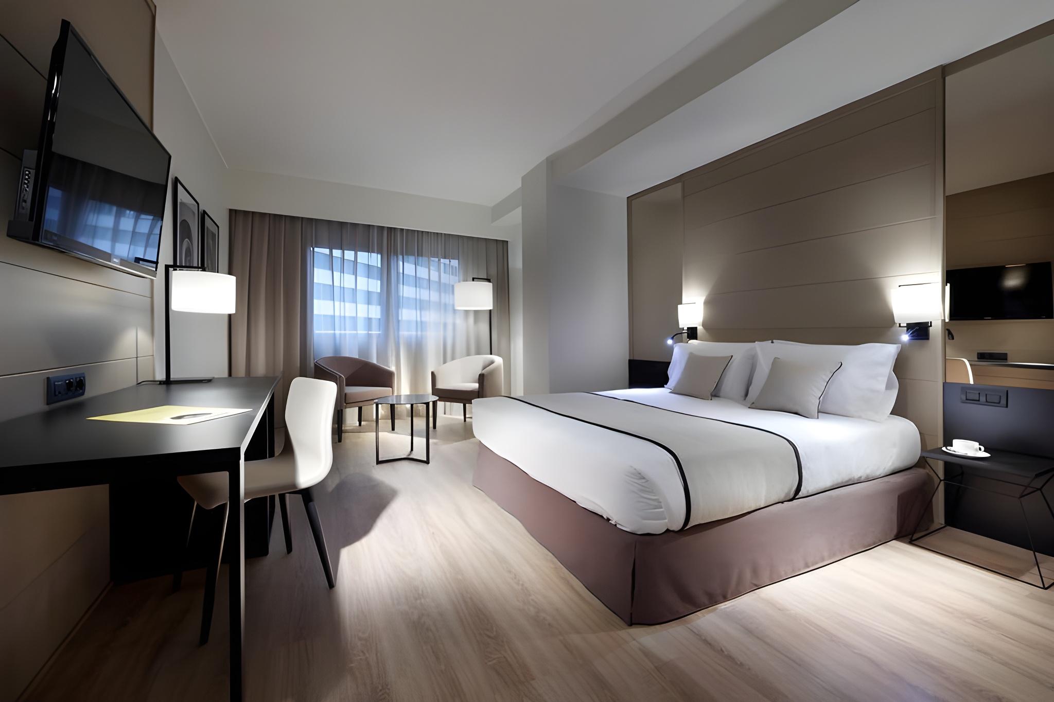 Room, Single, Double or Twin Bed