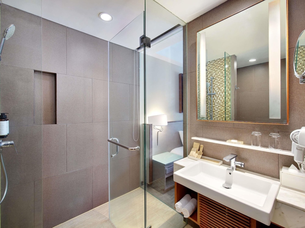 MERCURE BALI LEGIAN 75/75