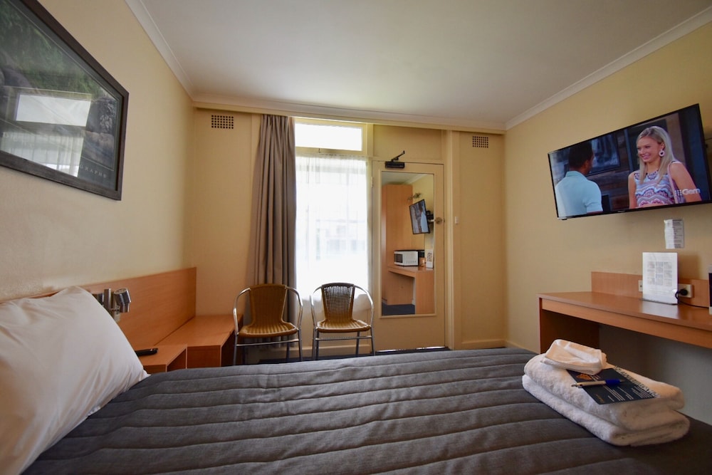Townhouse Motel Cowra 26/56