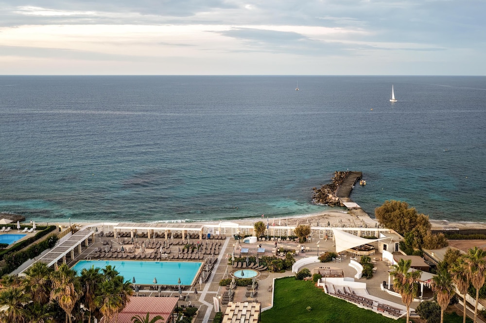 Annabelle Beach Resort 82/87