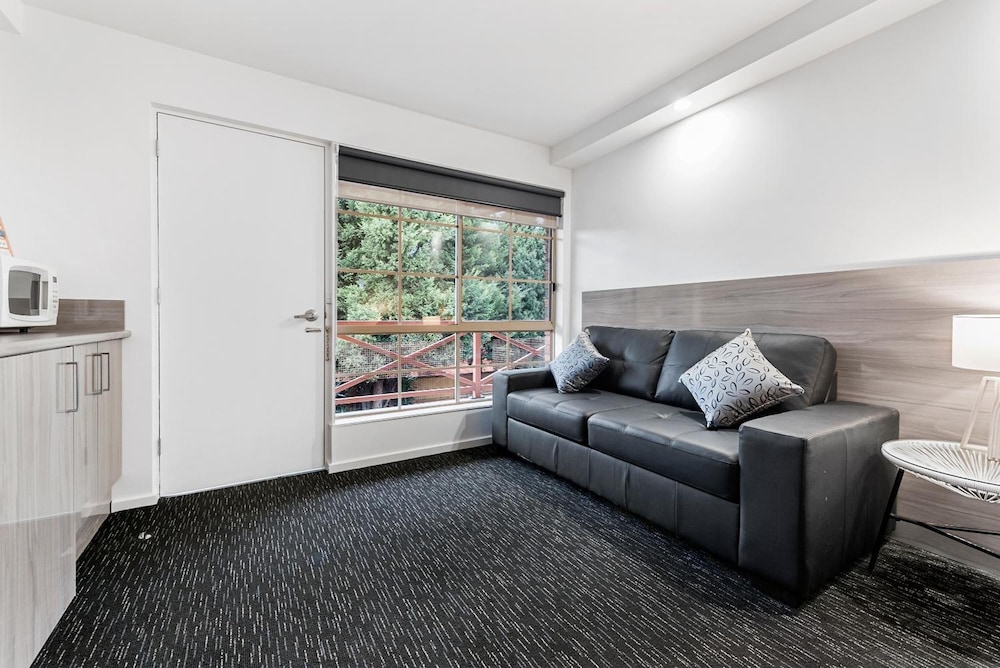 BAY CITY(GEELONG)MOTEL 26/37