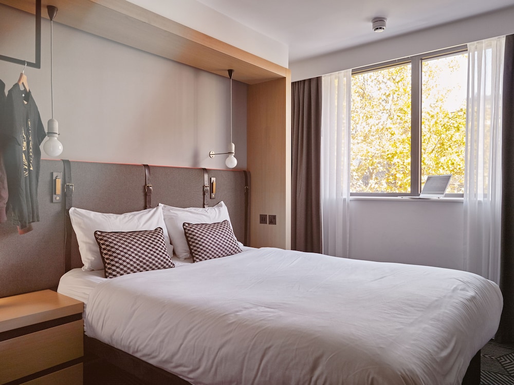 Cozy Xtra Space, Comfort, Double Bed