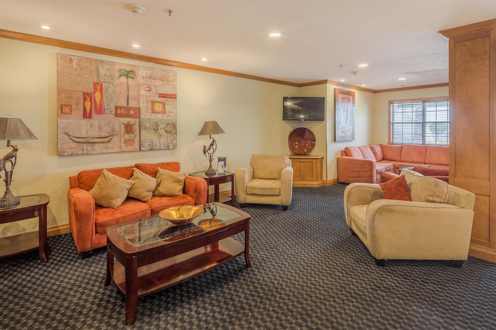 Microtel Inn & Suites by Wyndham Culiacan 33/56