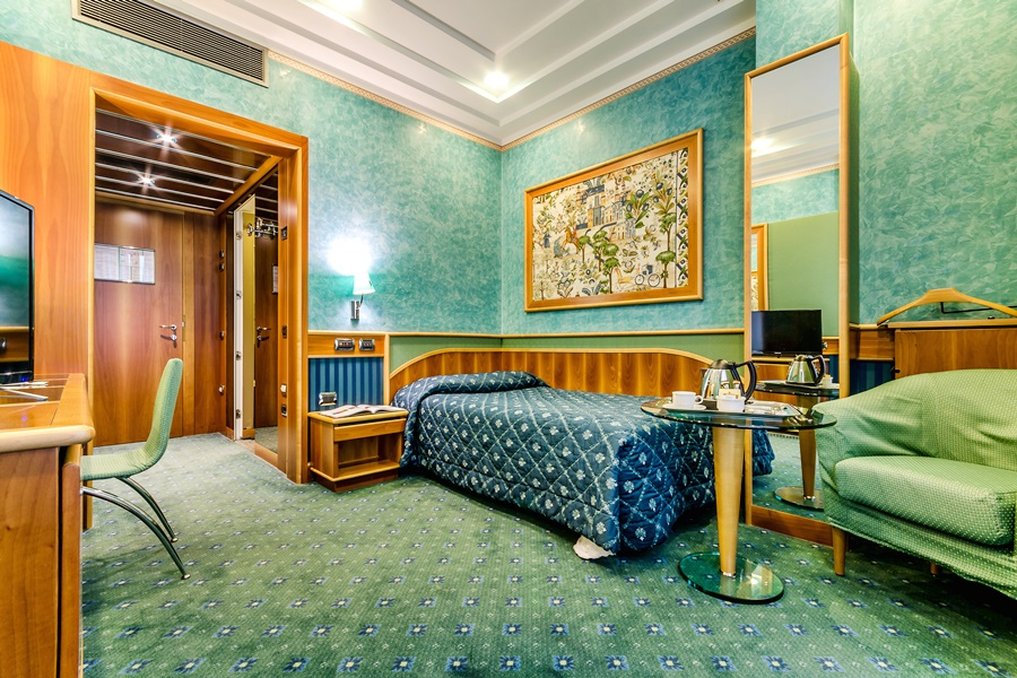 Brunelleschi Hotel Milan 31/49