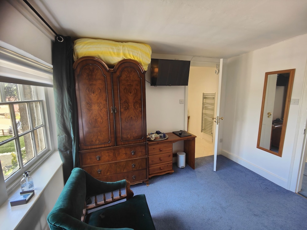 Manor Farm Bed & Breakfast 30/45