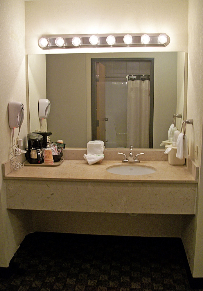 Branson Waterpark Hotel 8/53