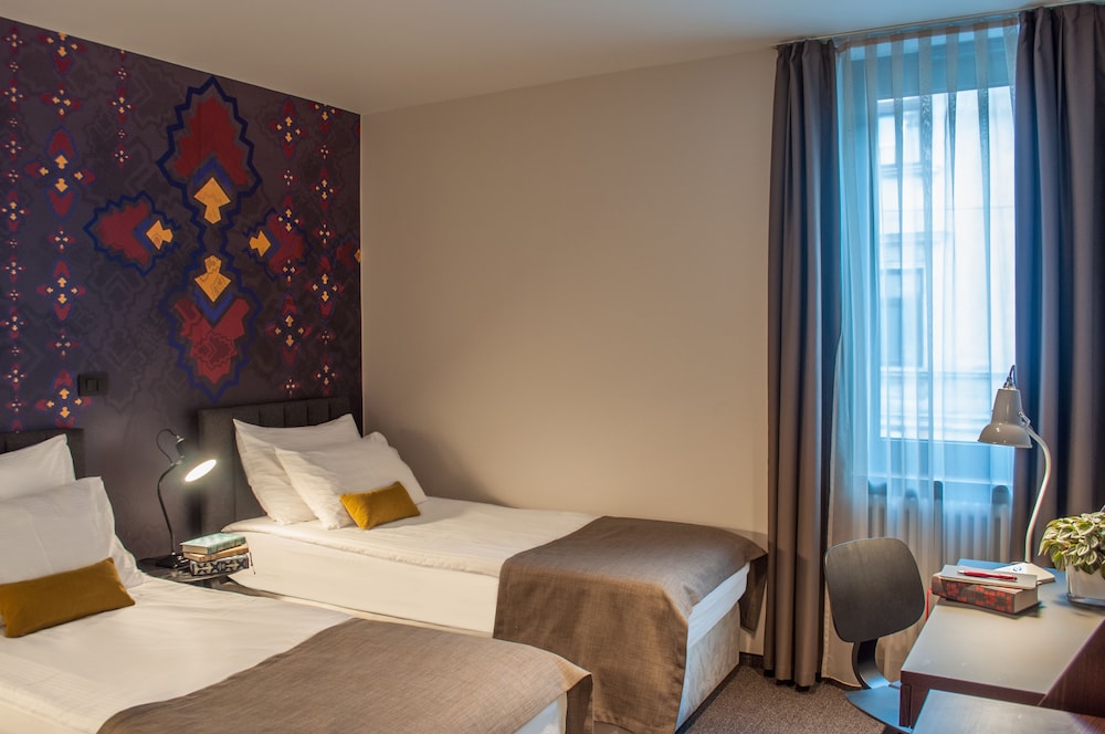 Hotel Mrak 21/94