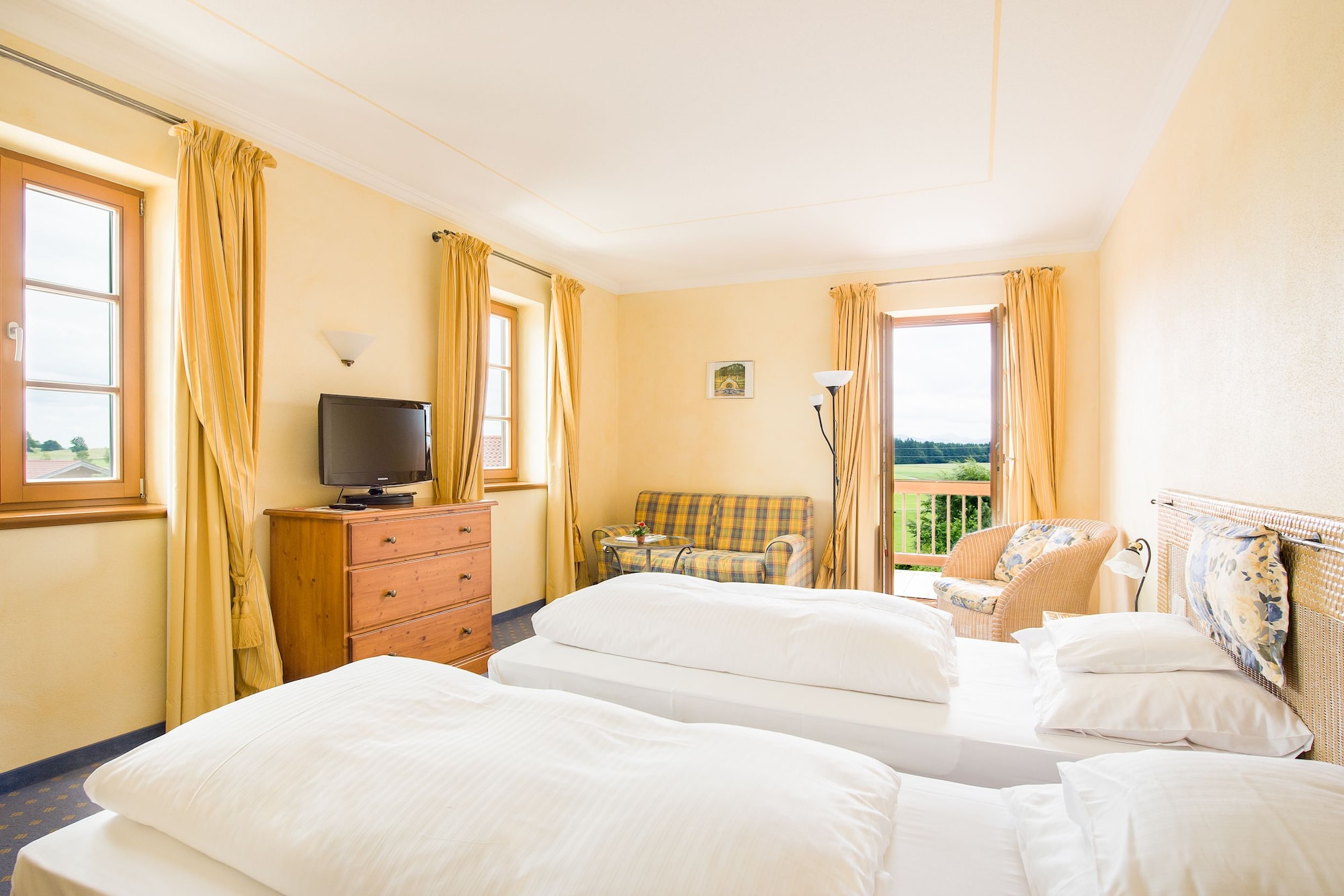 COMFORT, SINGLE, BALCONY