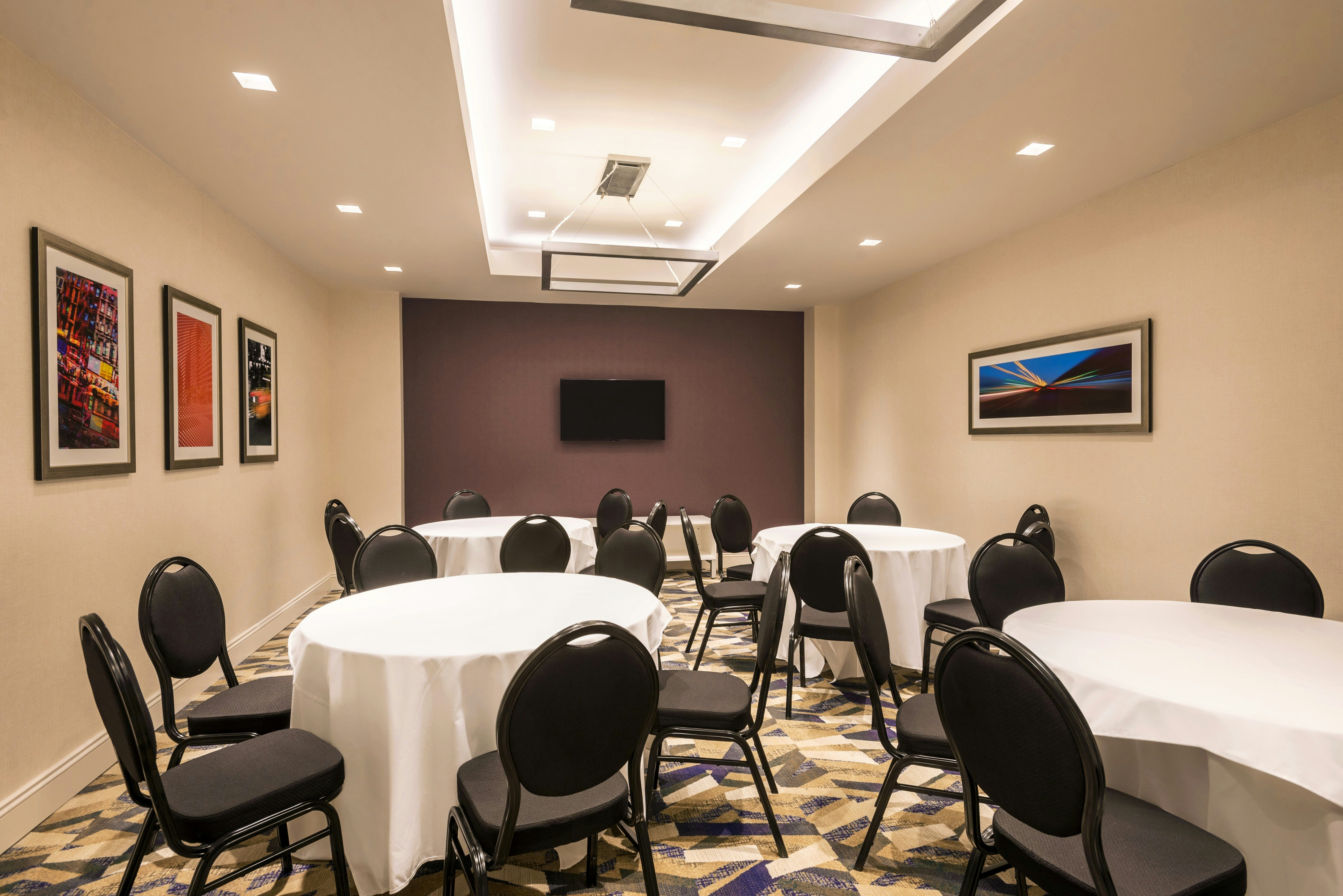 Homewood Suites by Hilton New York/Midtown Manhattan Times Square-South, NY 20/25