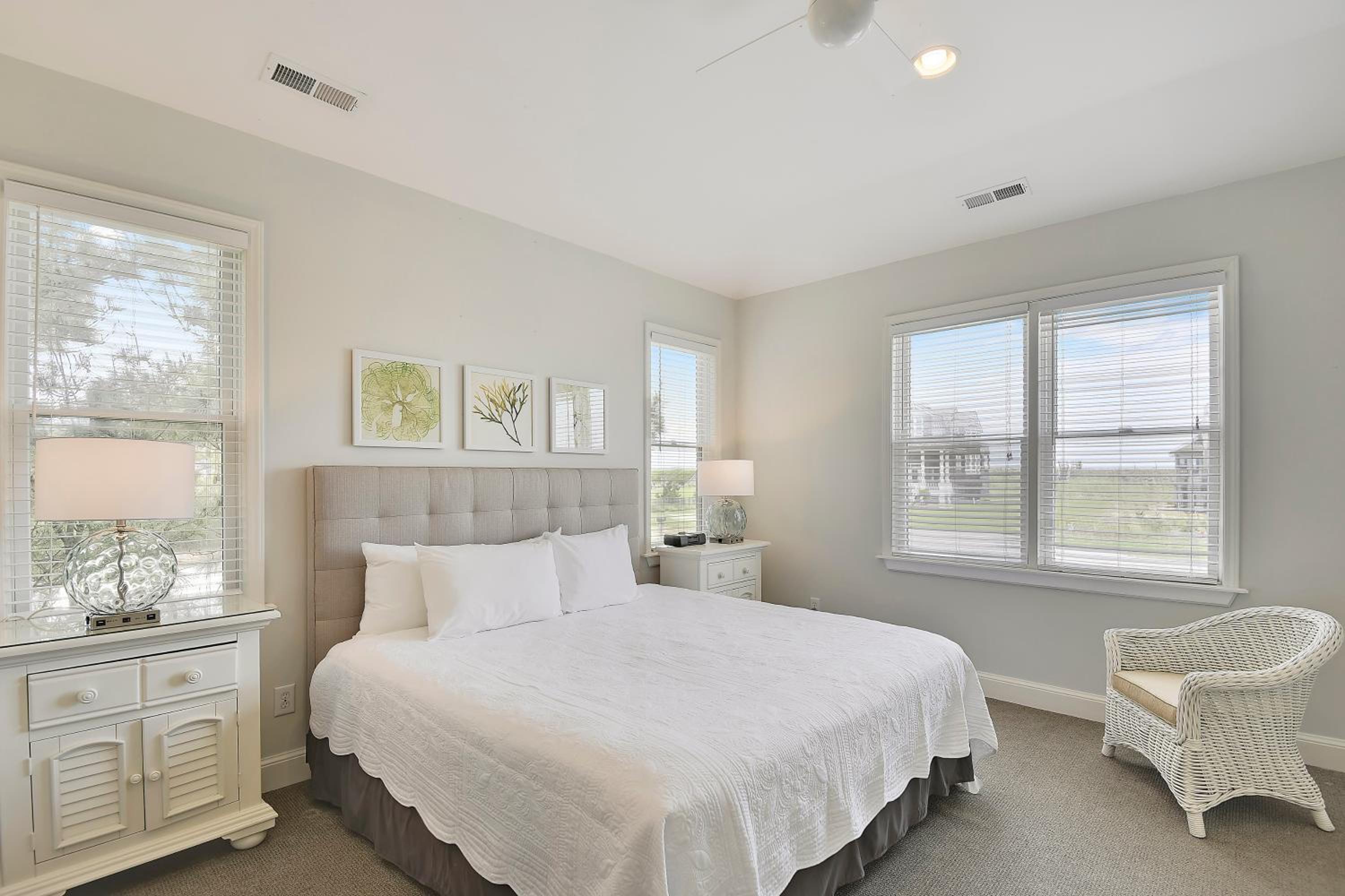 3 Bedrooms, Residence