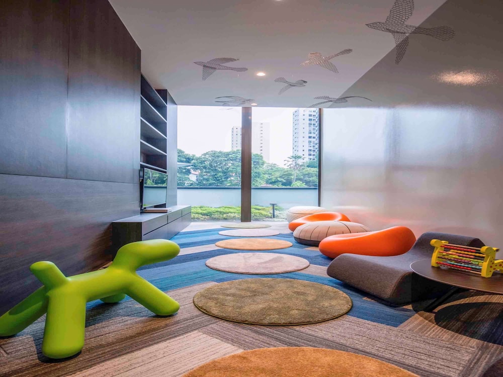 Mercure Singapore On Stevens 40/50
