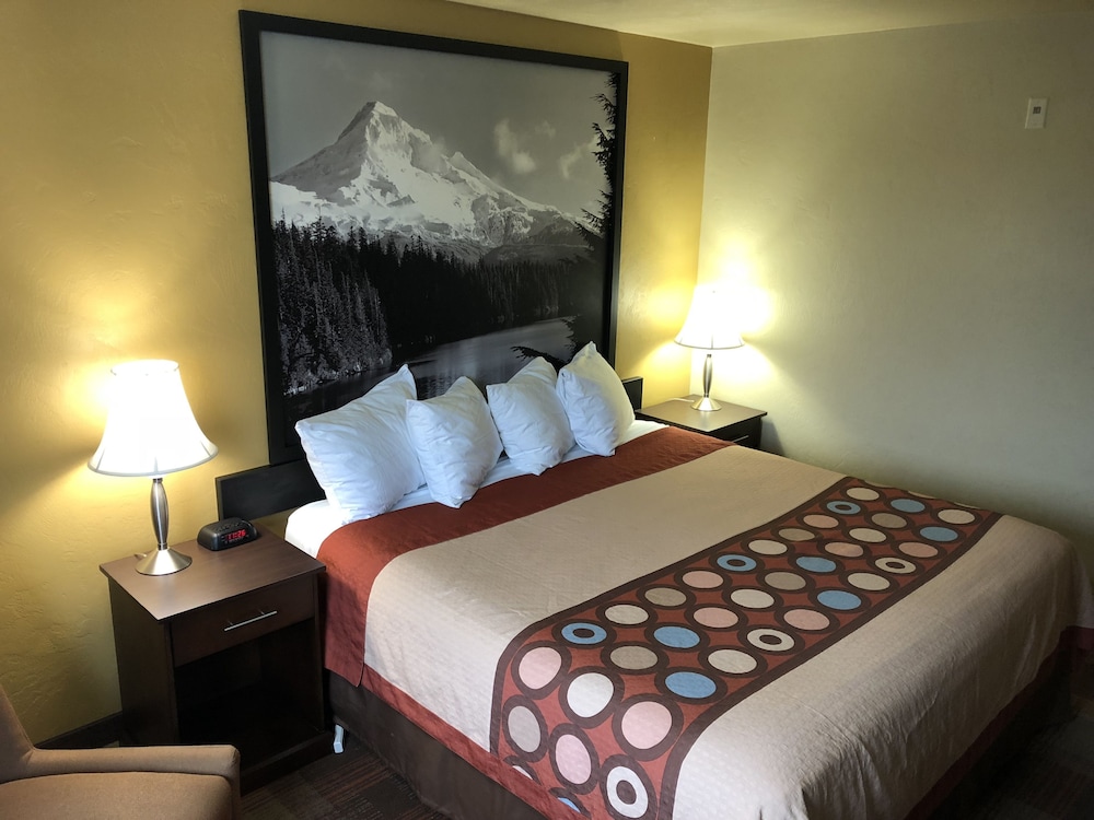 Super 8 By Wyndham Kennewick 11/21
