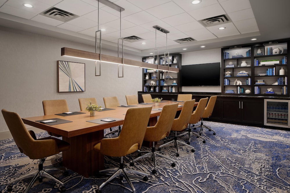 Hyatt Regency Suites Atlanta Northwest 58/65
