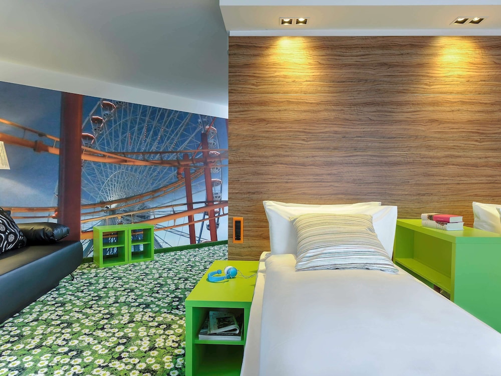 STANDARD, TWIN BEDS