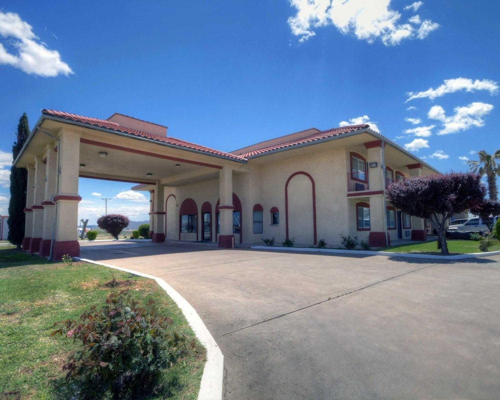 Econo Lodge Van Horn 1/26