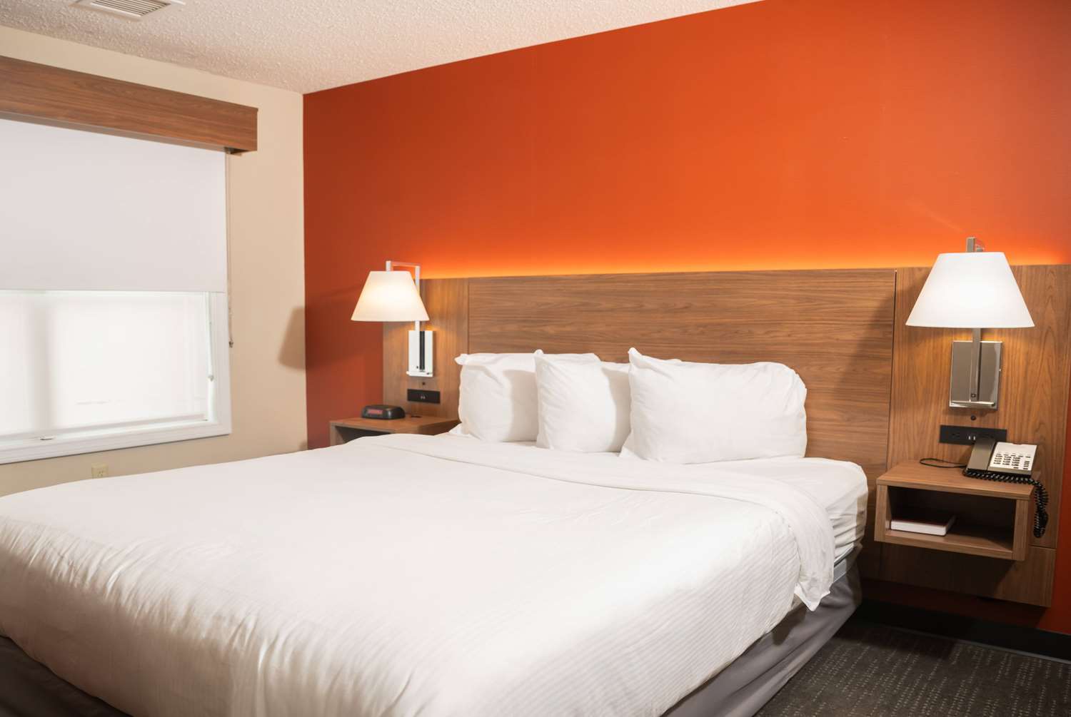 Hawthorn Suites by Wyndham Erie 10/34