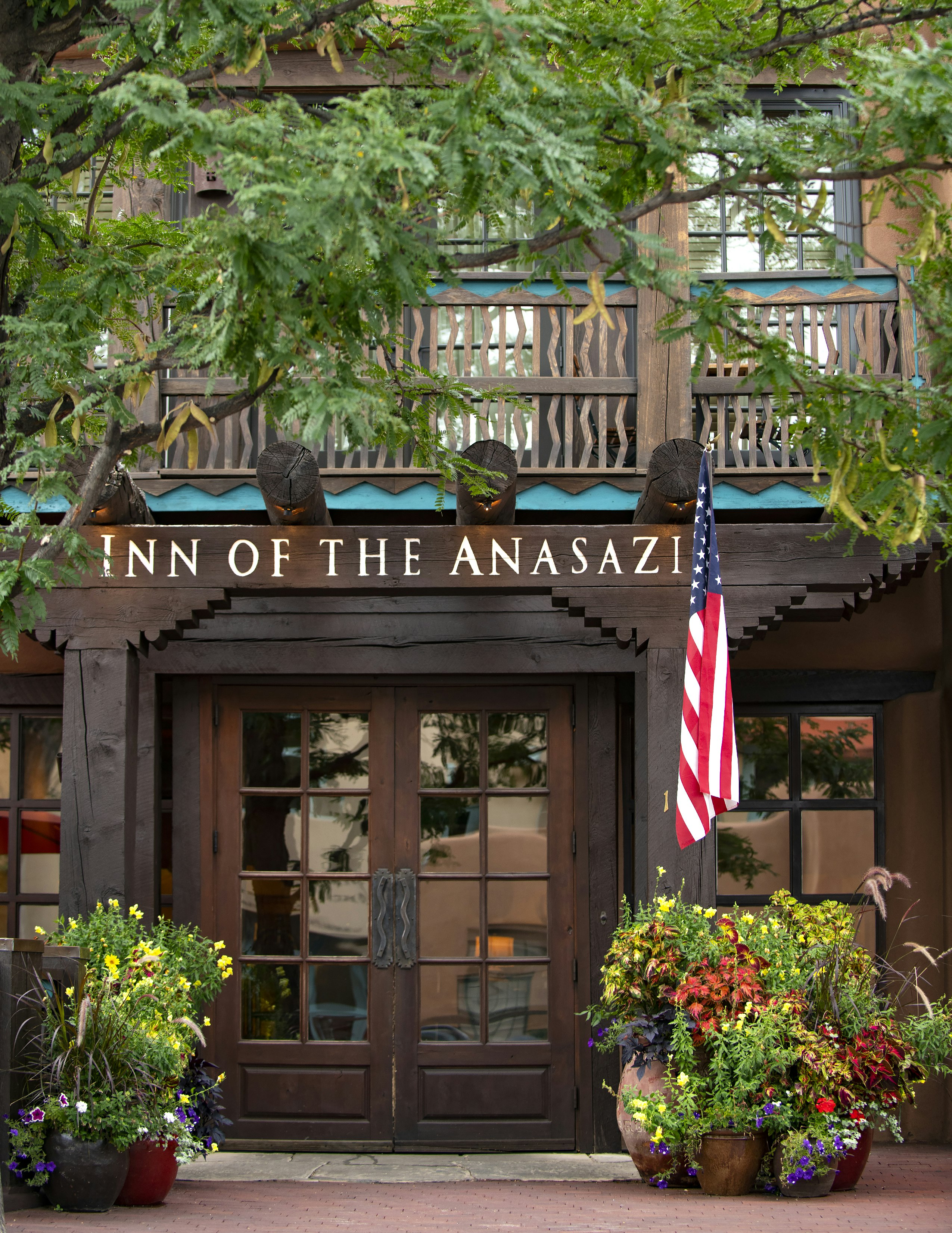 Rosewood Inn of the Anasazi 2/75