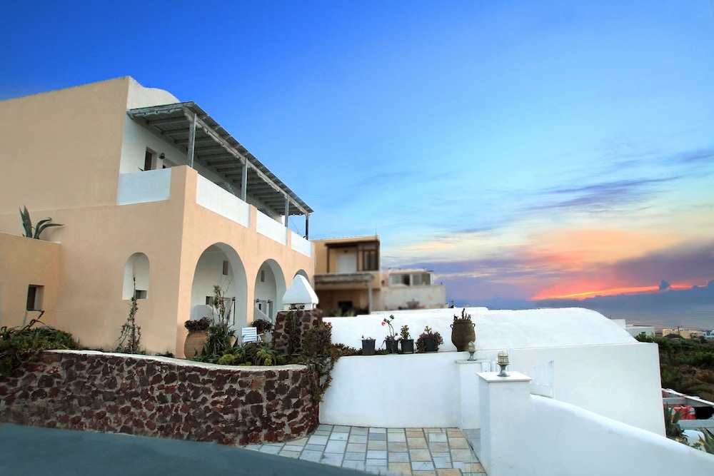 Muses Cycladic Suites 6/80
