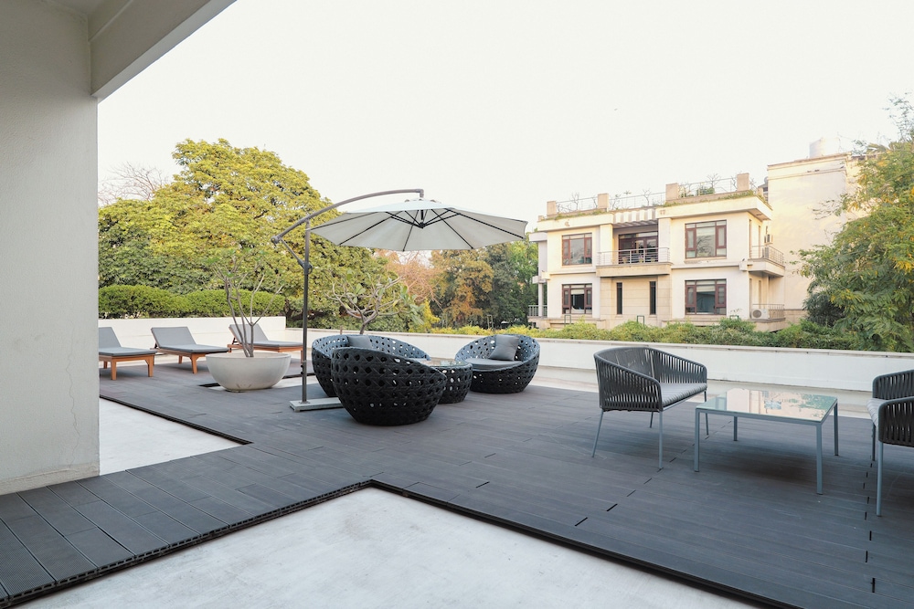 The Manor New Delhi 66/74