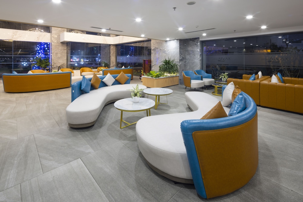 Xavia Hotel 58/72
