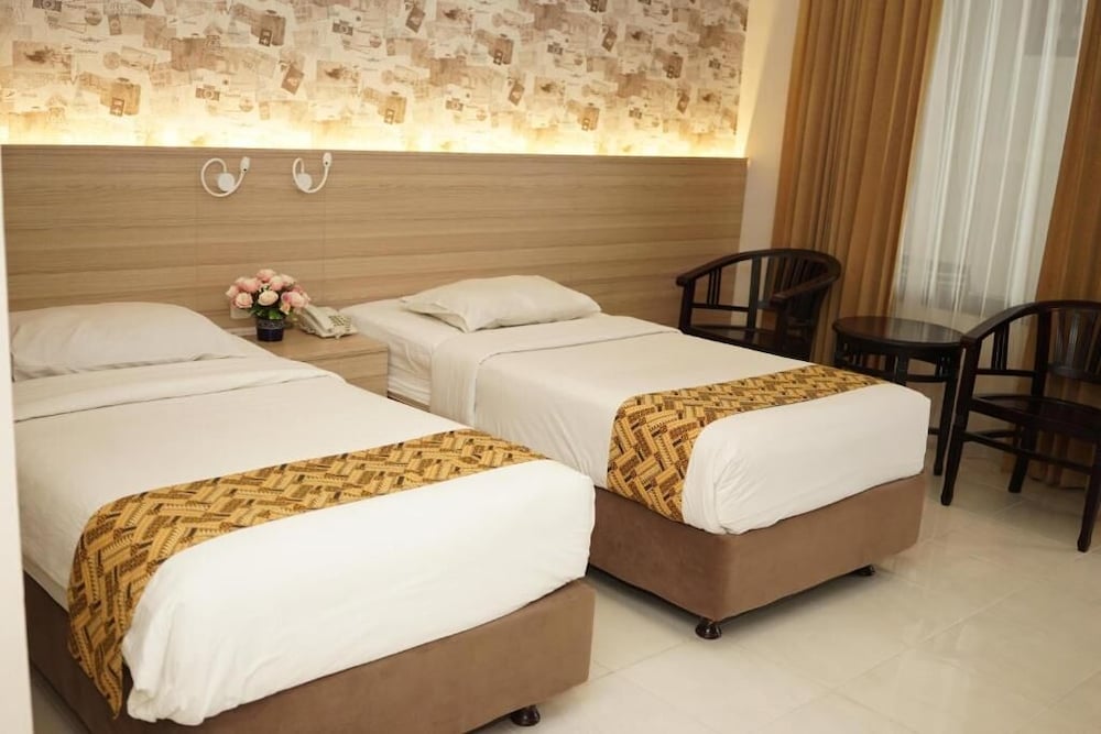 Bintang Mulia Hotel Resto 12/26