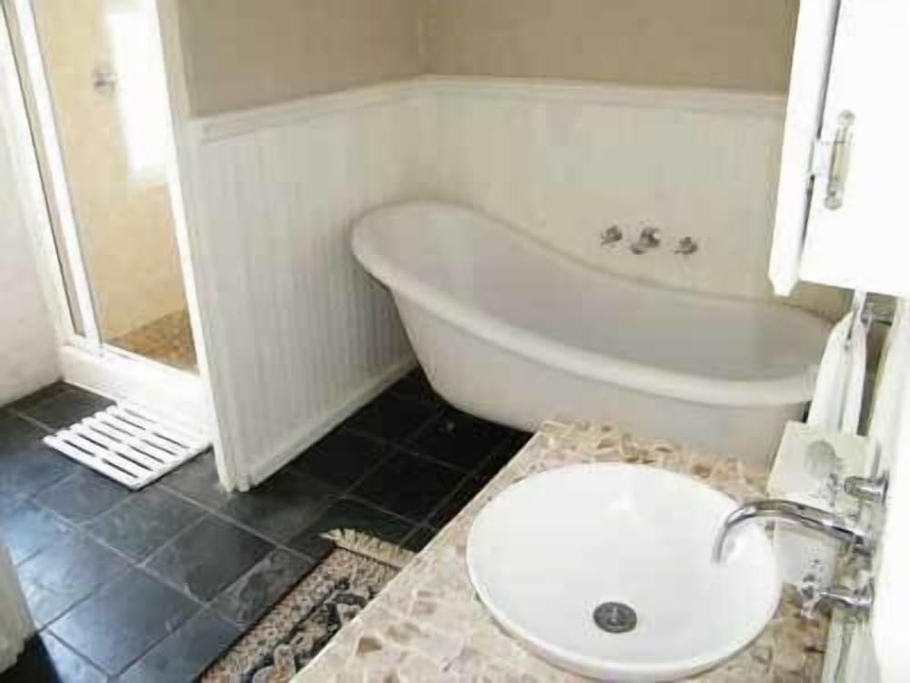 Princes Lodge Guest House 23/26