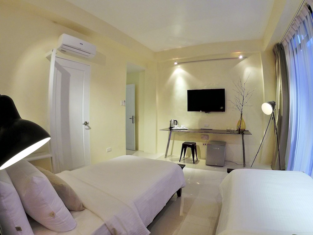 Luxx Boutique Boracay 32/72