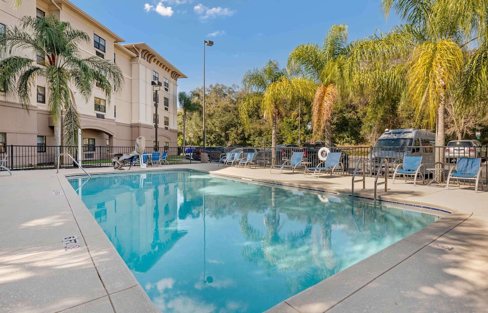 Crestwood Suites Lakeland 39/63