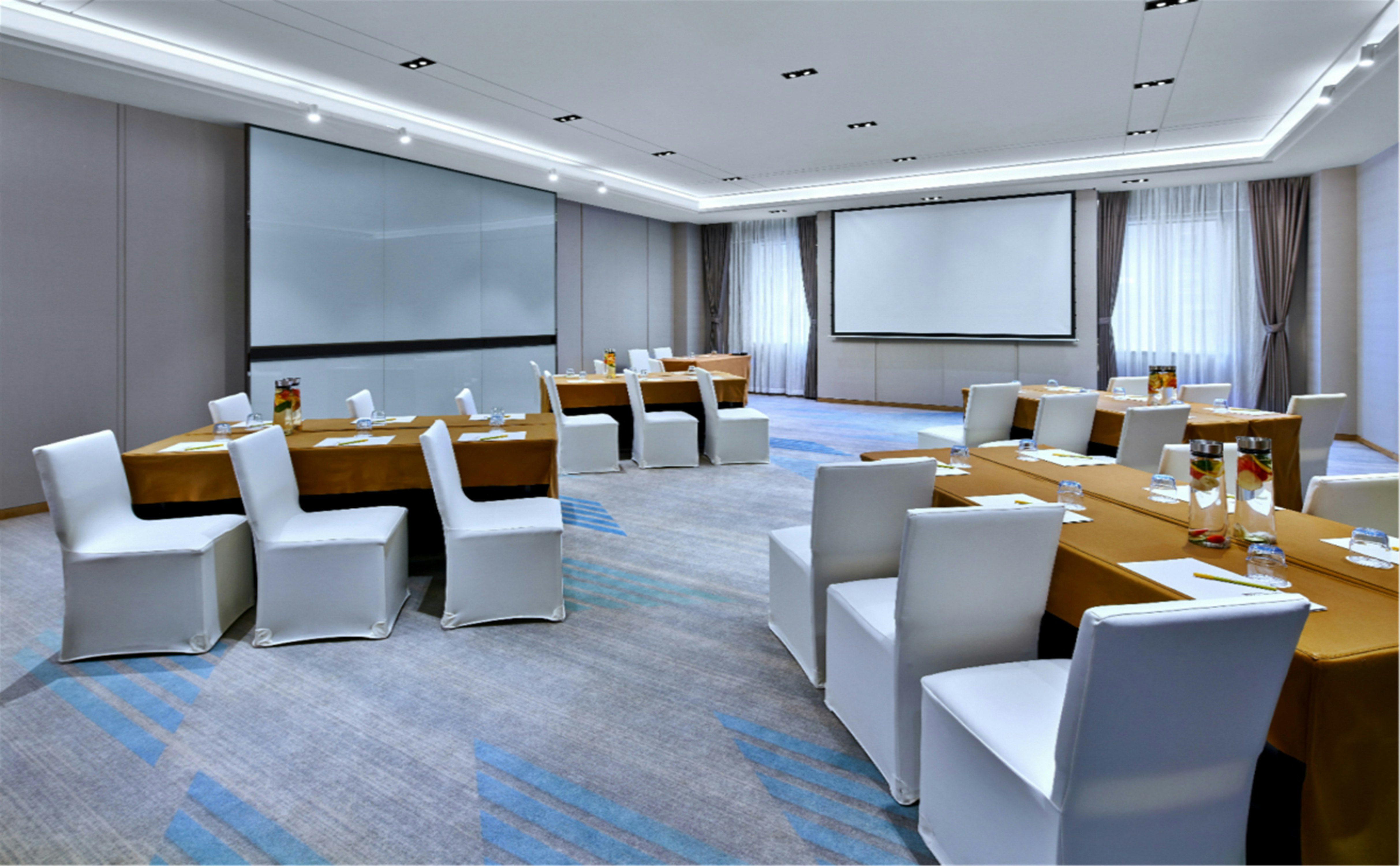 Hilton Garden Inn Foshan 51/59