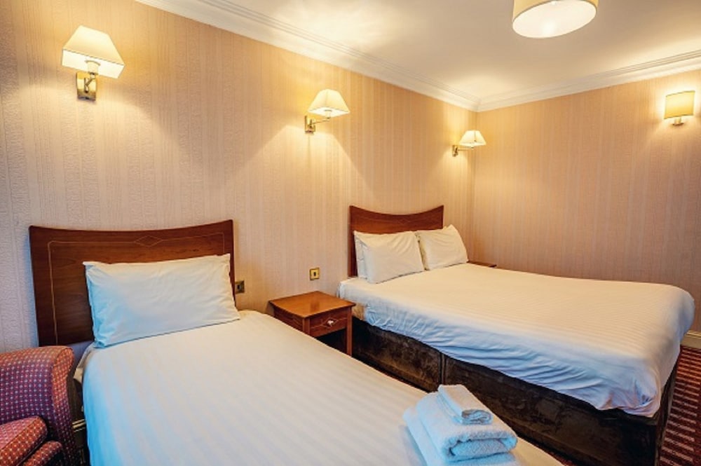 Ballina Manor Hotel 10/50
