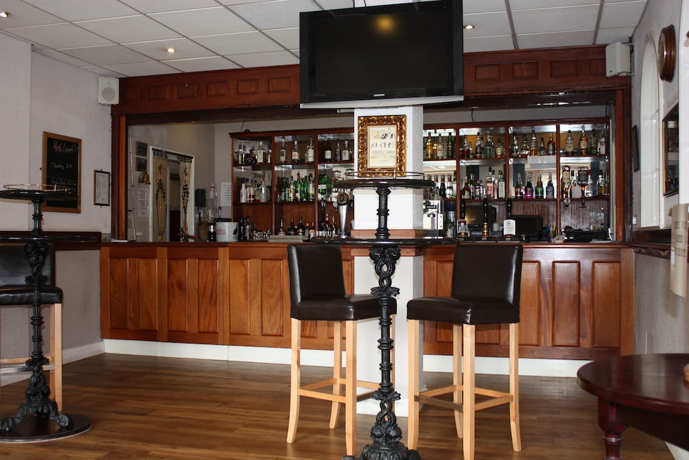 Oliver Cromwell Hotel 30/50