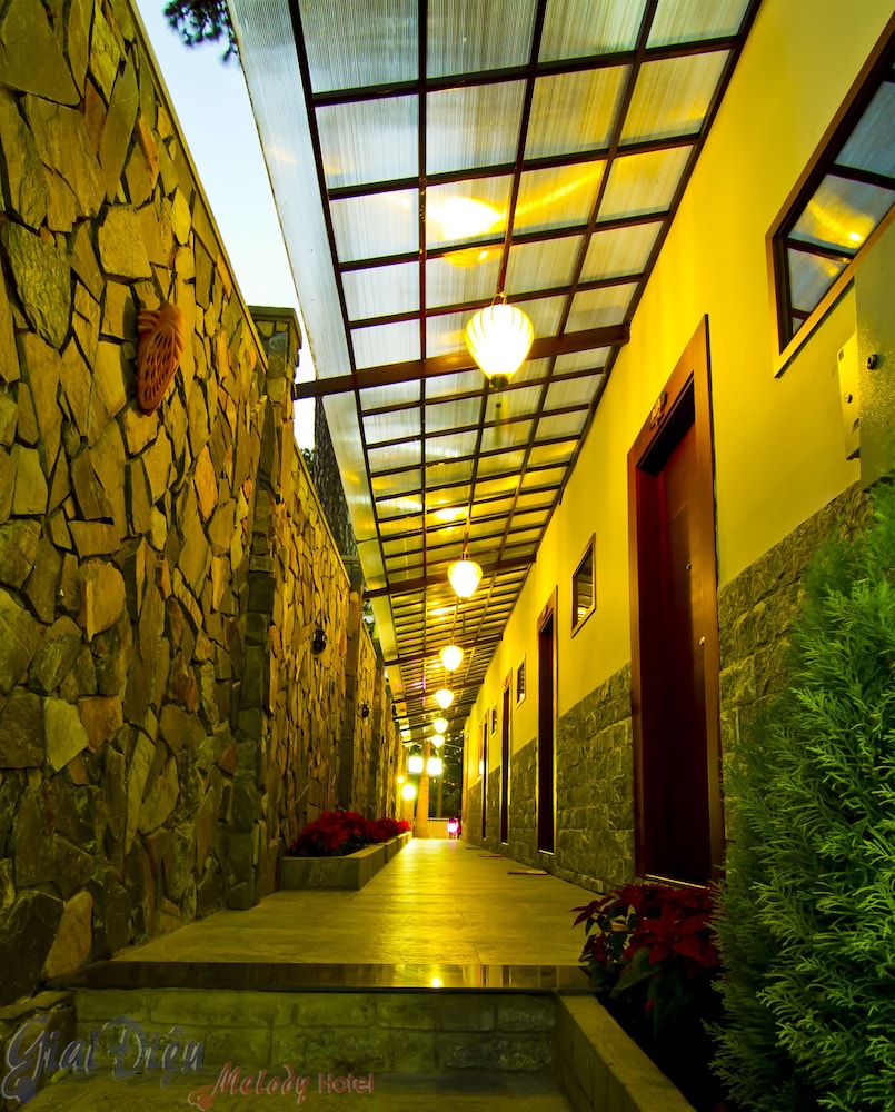 Melody Hotel 37/55