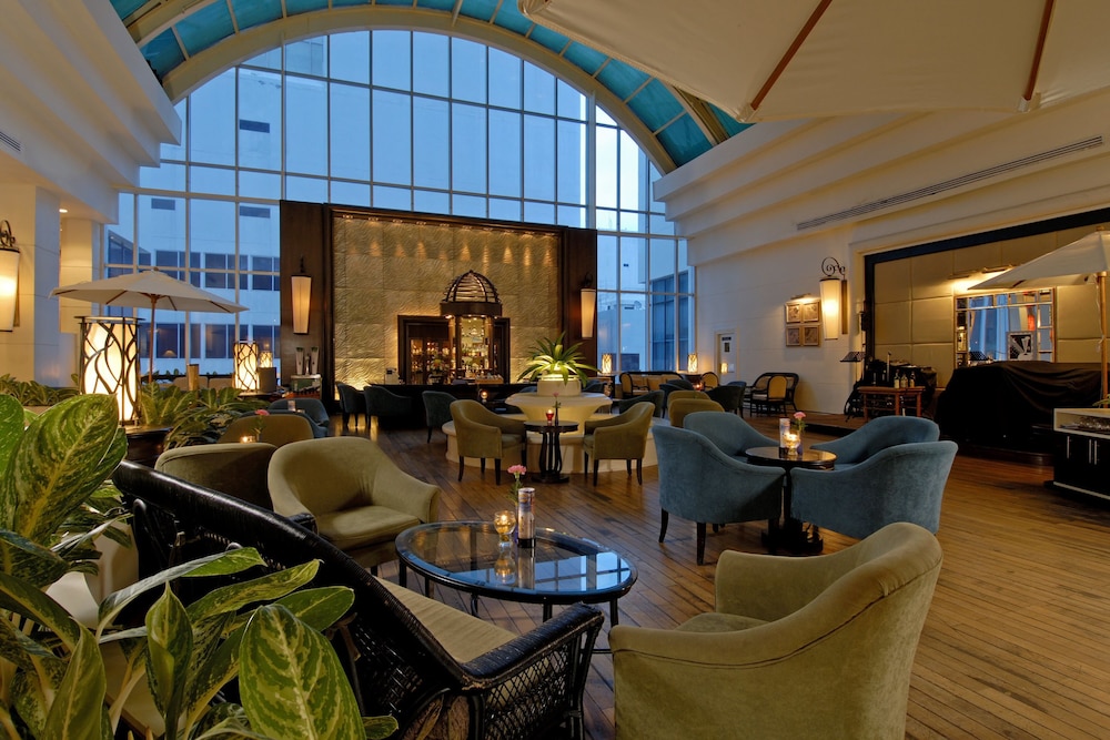 Centara Hotel Hat Yai 70/79