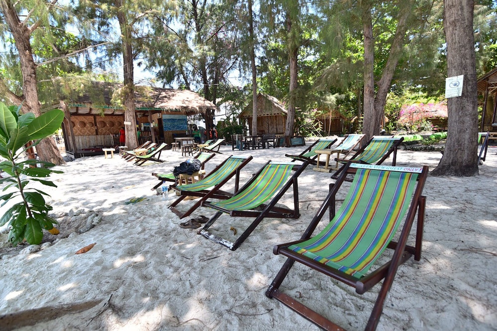 Green View Beach Resort 61/73