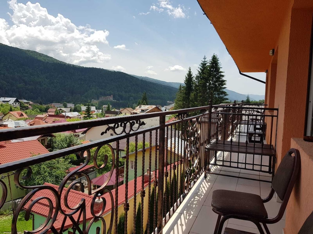 Hotel Iri 5/63