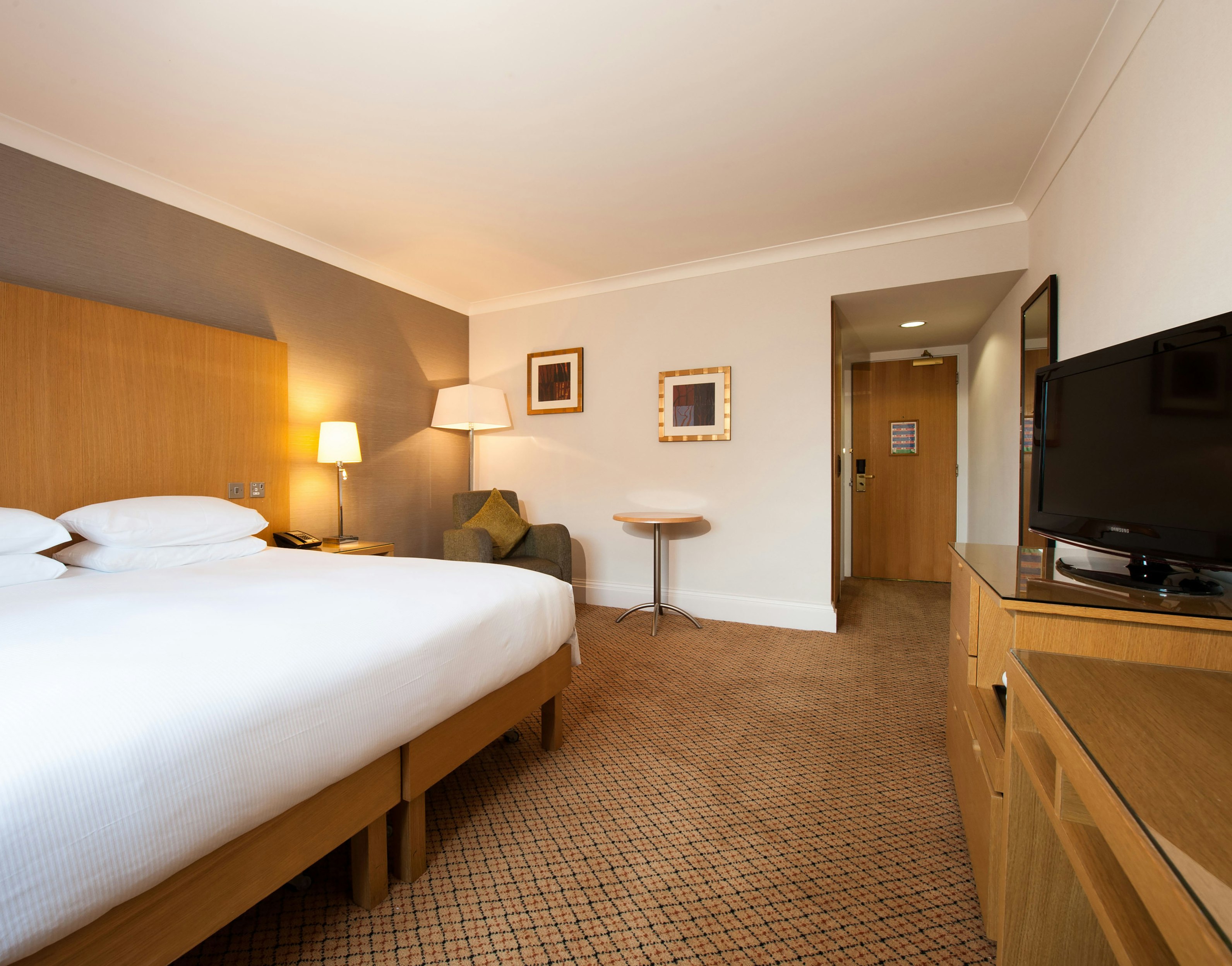 GUEST ROOM, FAMILY, QUEEN BED
