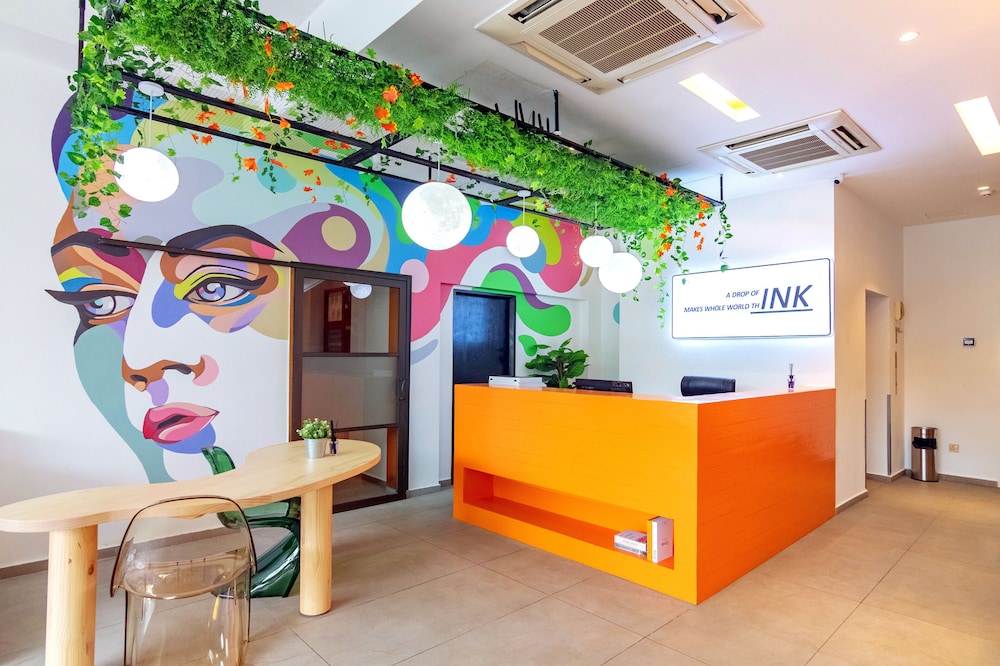 Ink Hotel 2/39