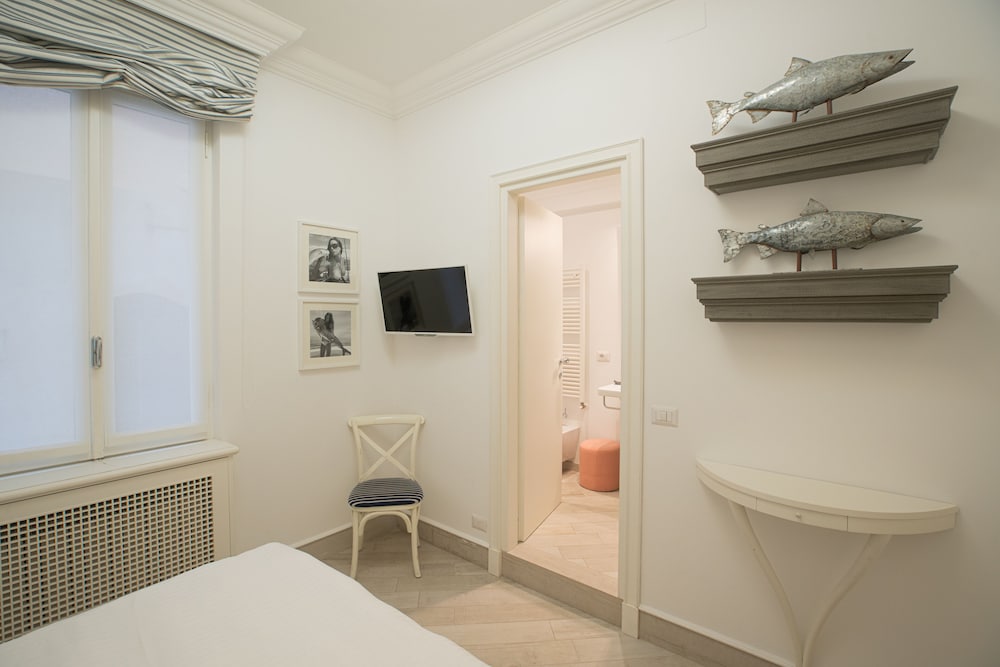 Marina Hotel Charming Rooms 27/47