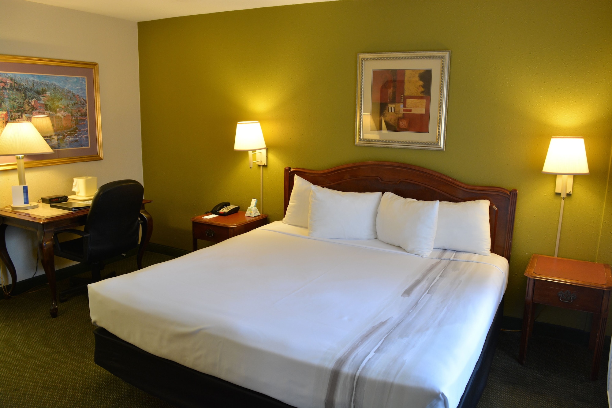 STANDARD, KING BED