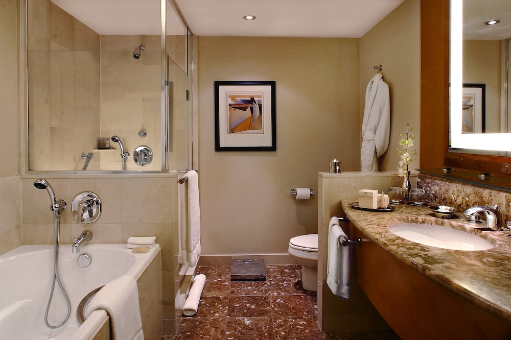 Sofitel New York 66/67