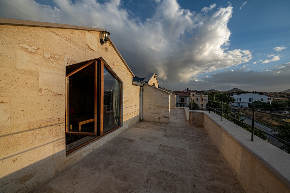 Remus Romulus Cappadocia 42/50