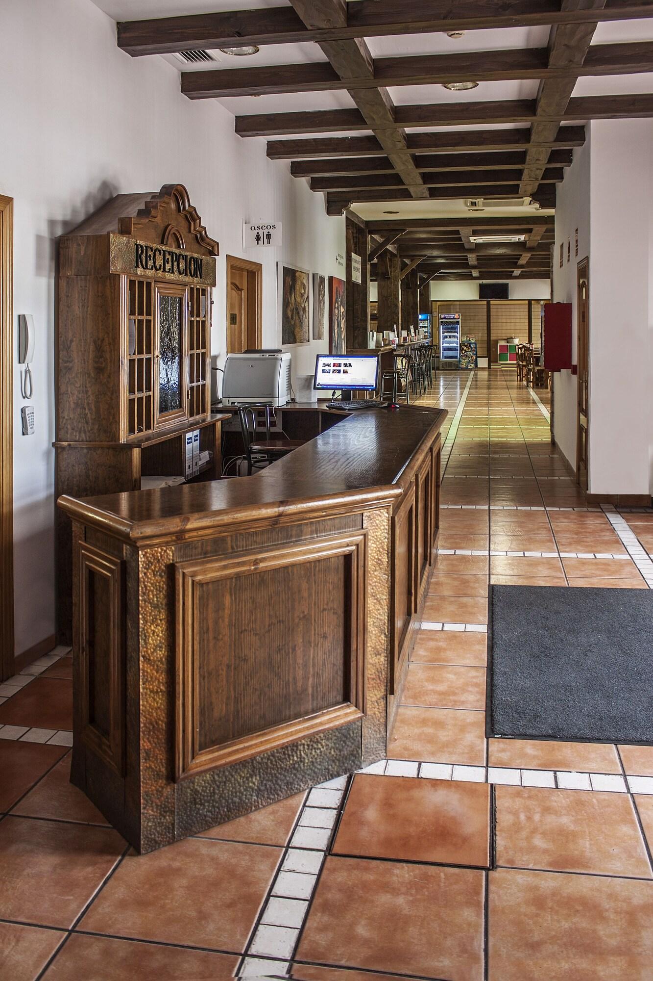 Hotel Asador Albenzaire 15/62