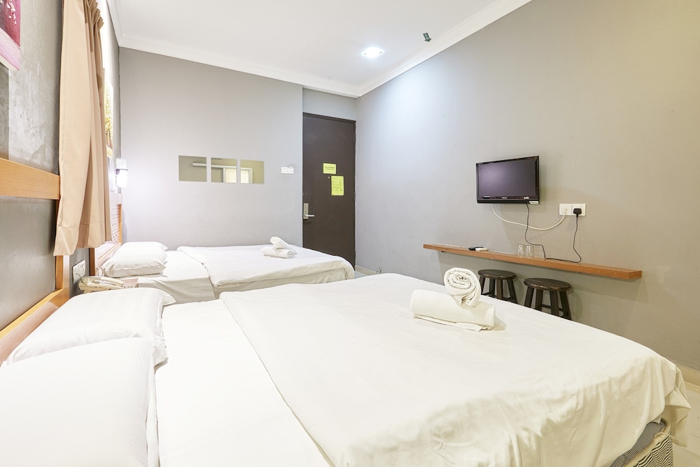 D New 1 Hotel 15/38