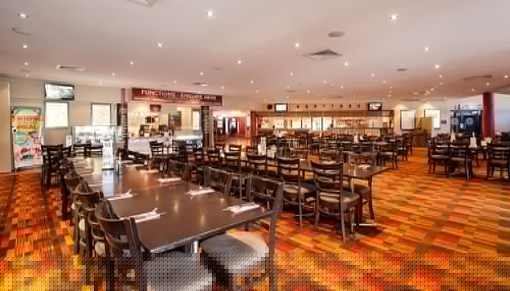 BALACLAVA HOTEL 34/49