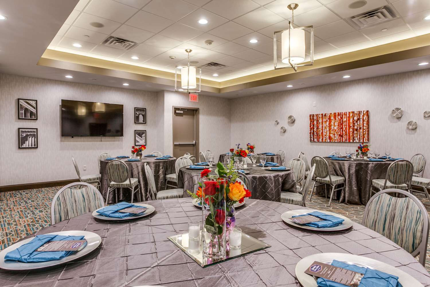 Hampton Inn & Suites North Dallas Central Expy 23/26