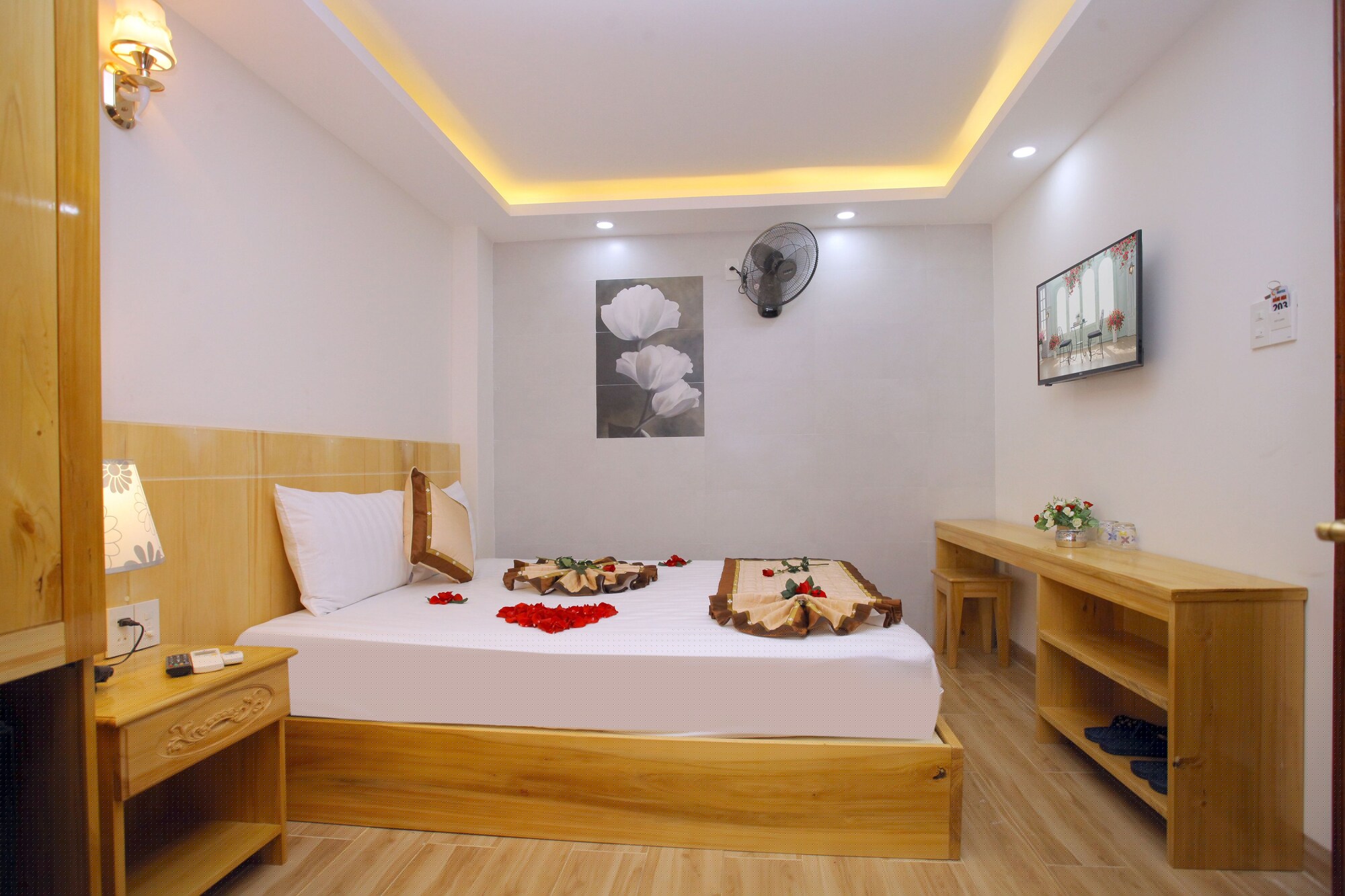 SUPERIOR, DOUBLE BED
