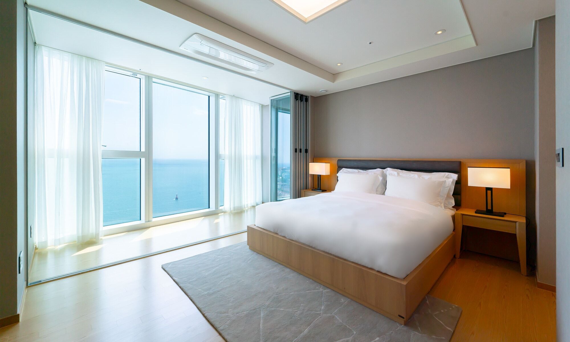 2 Rooms, Ocean, Junior Suite, Futon Bed, 1 King and 1 Single Beds, Harbour View