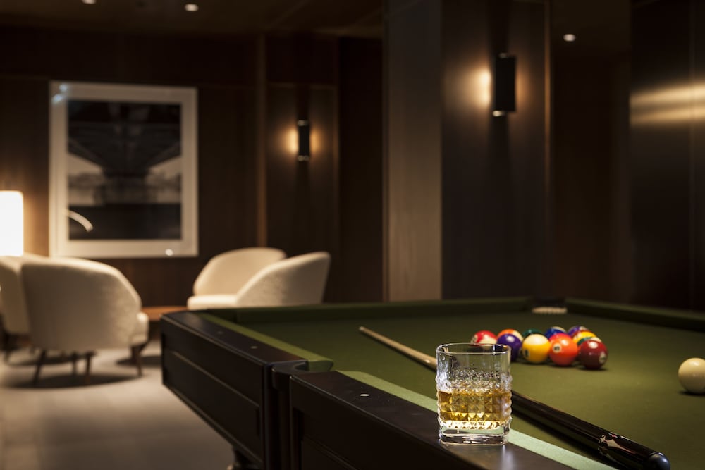Kozmo Hotel Suites and Spa 23/50