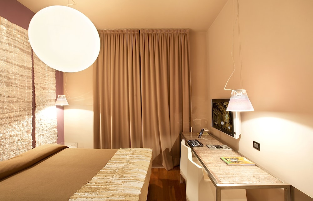 Art Hotel Boston 68/68